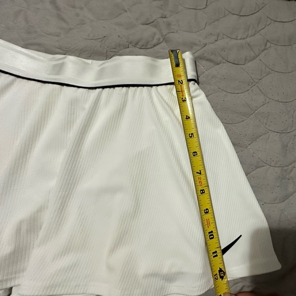 Nike white Tennis Skirt - Picture 10 of 11